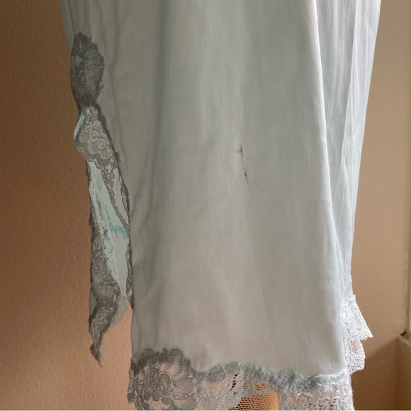 Vintage Kayser pastel blue lace slip skirt - Picture 12 of 15
